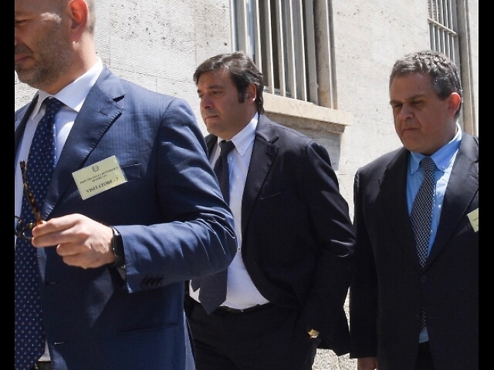 Bufera procure, altri due autosospesi