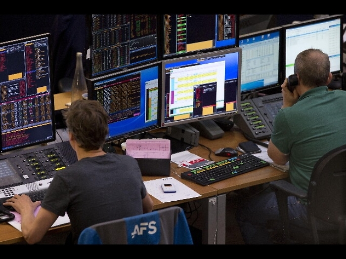 Spread Btp-Bund chiude a 142 punti base