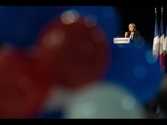 Le Pen attacca Merkel,ora basta migranti