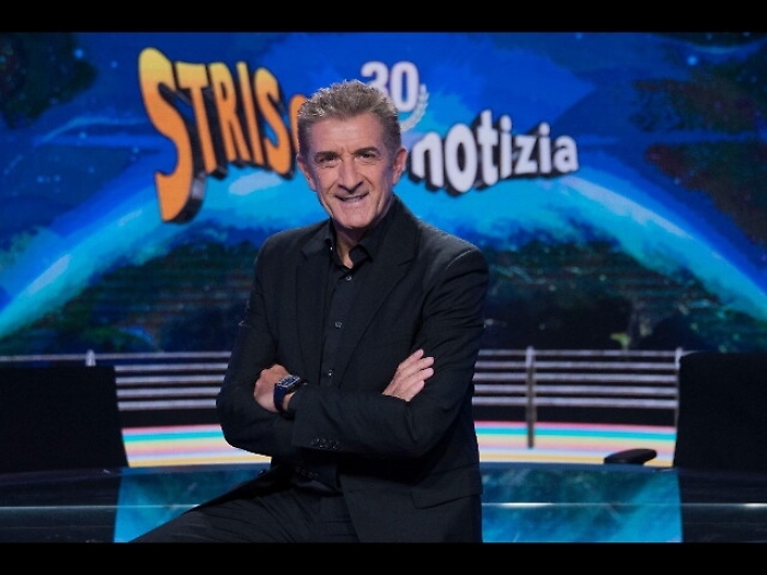 Greggio saluta Striscia