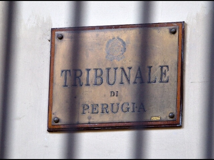 Condannato per abusi su figli, assolto