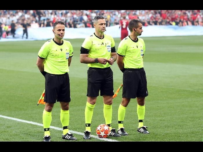 Skomina arbitra Barcellona-Inter