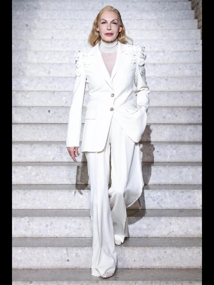 Lemper-Marlene sfila per Max Mara Cruise