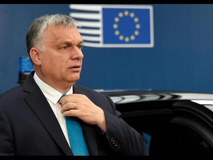 Partito di Orban vuole restare nel Ppe