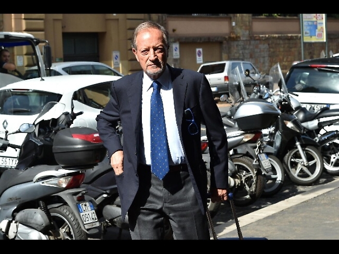 Ulivieri, aprire curva Sud errore grave