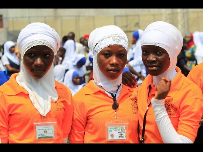 Decathlon, stop per ora a hijab da corsa