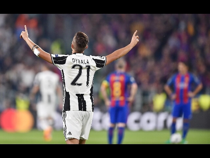 Champions: allenamento Juve, Dybala c'&egrave;