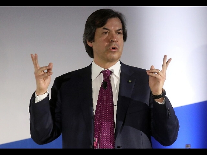 Intesa Sanpaolo, utile semestre 2,2 mld