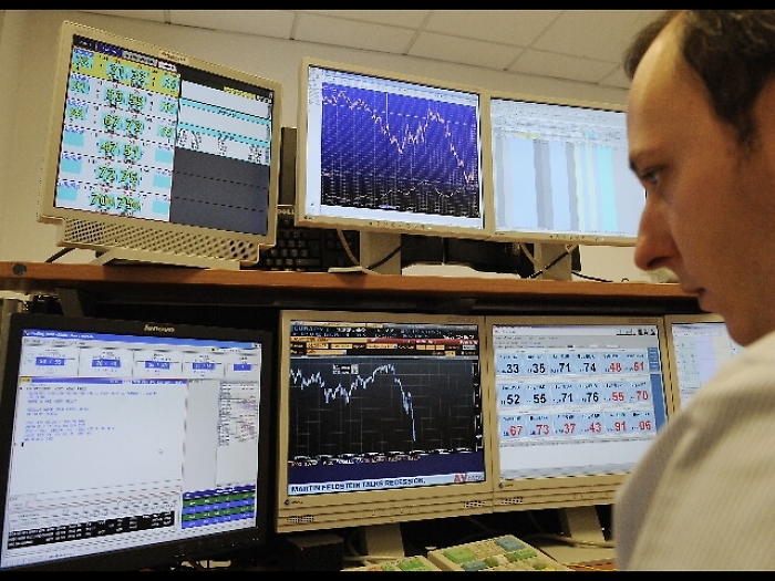 Spread Btp poco mosso a 124,7 punti