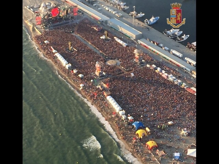 Oltre 40mila a Jova beach party