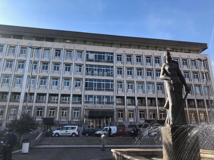 Ccr, assolti Biallo e boss Parisi