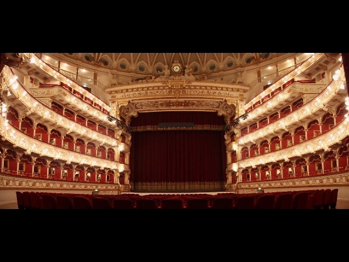 Papa: concerto Suoni Pace al Petruzzelli