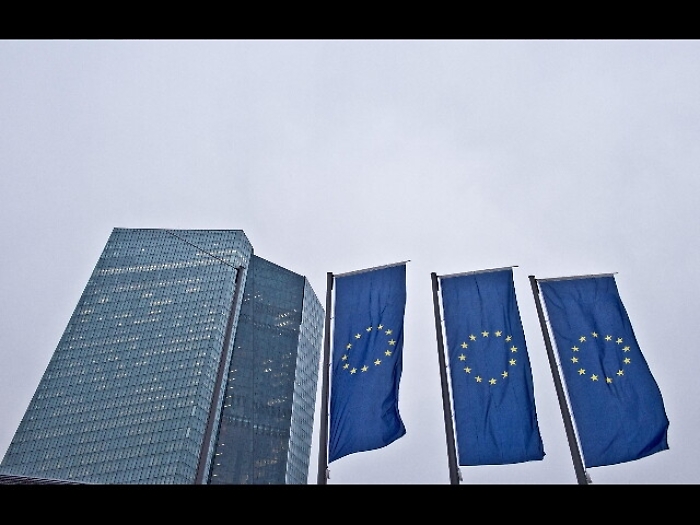 Bce: massa monetaria M3 rallenta a +4,9%