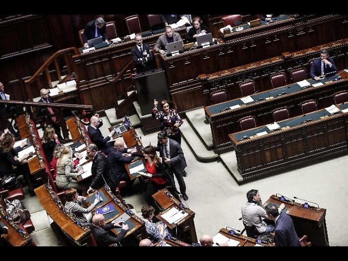 Ok commissione a taglio parlamentari
