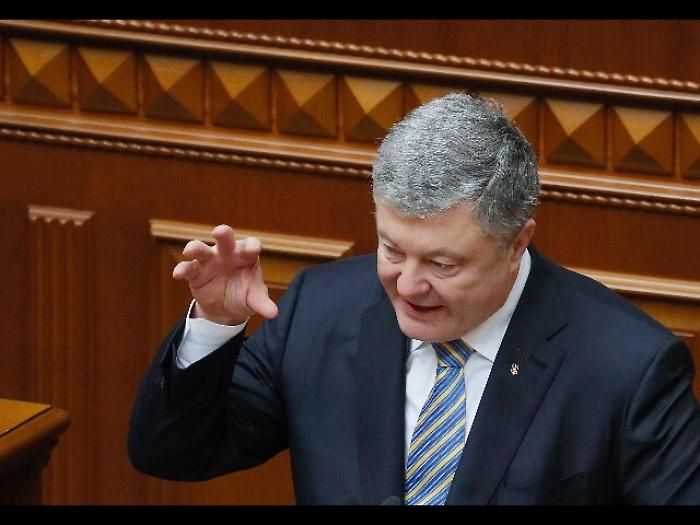 Ucraina: Poroshenko incontra inviato Usa