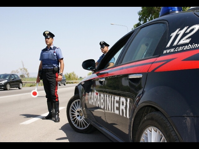 Parcheggi su demanio,famiglia in manette