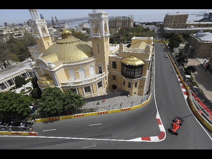 Baku: 1/e libere a Bottas, Vettel 10/o