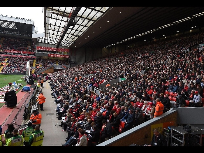 Per tifosi Liverpool schermi ad Anfield
