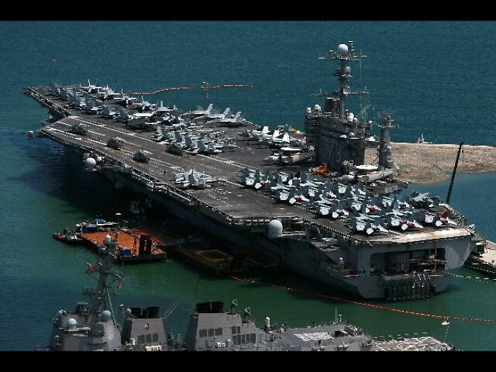 Corea Nord, portaerei Usa si esercitano