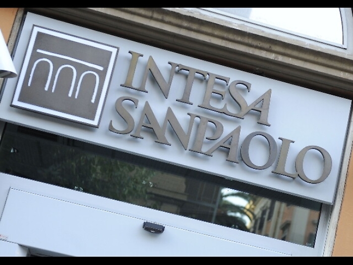 Intesa avvia bonifici istantanei uscita