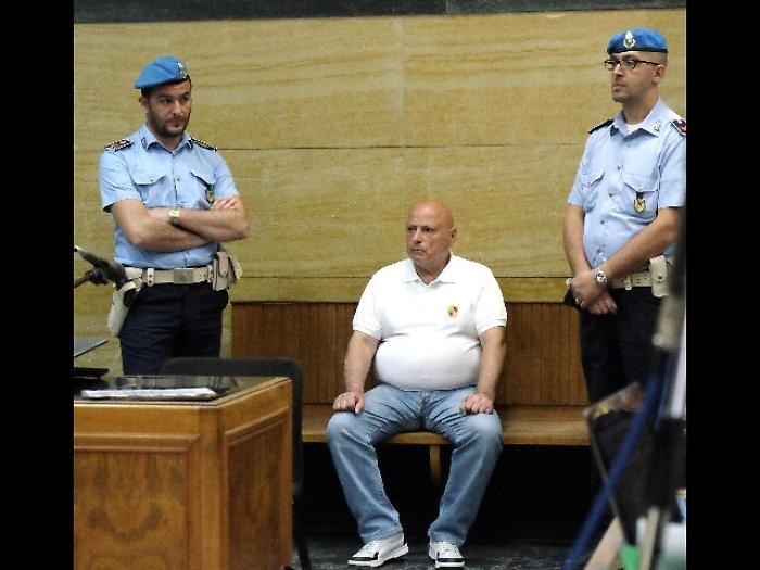 Simul&ograve; furto Porsche, Mesina a processo