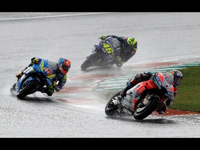 MotoGp: Dovizioso vince Gp di Valencia
