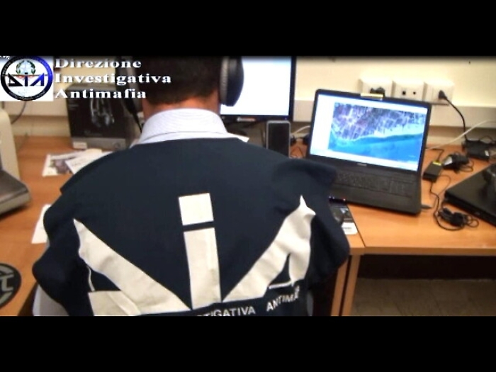 Intestazione fittizia beni, arresti