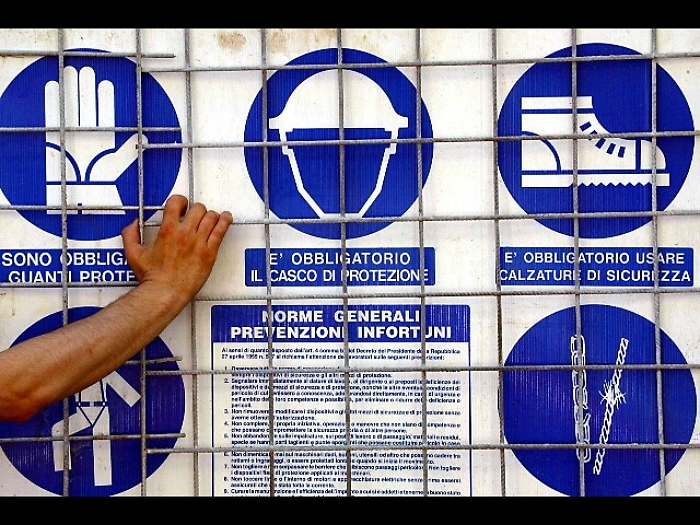 Esplode ex inceneritore,morto un operaio