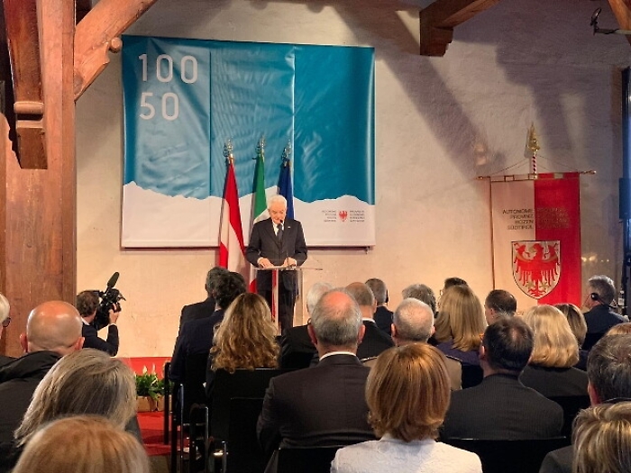 Mattarella, Alto Adige unicum assoluto