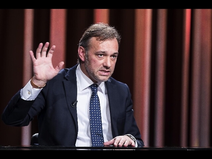 Richetti si sfila e si allea con Martina