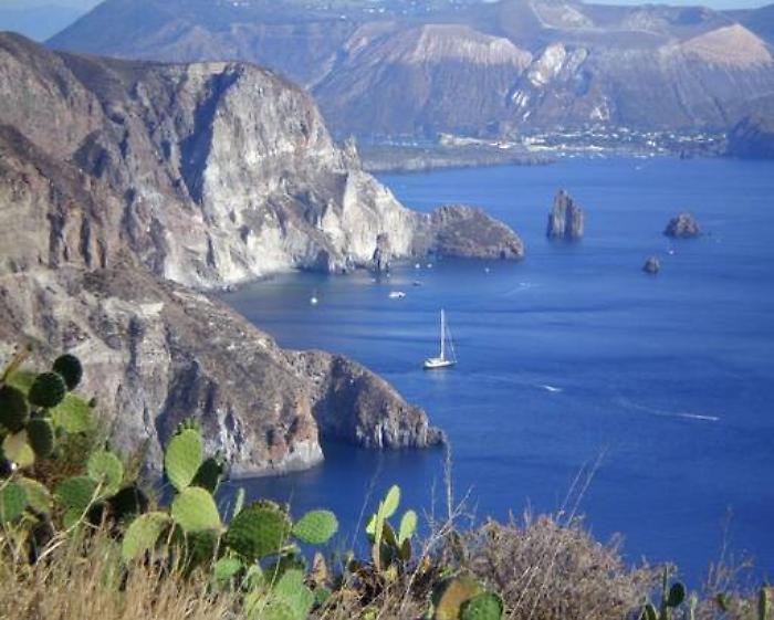 Terra la trema alle Eolie