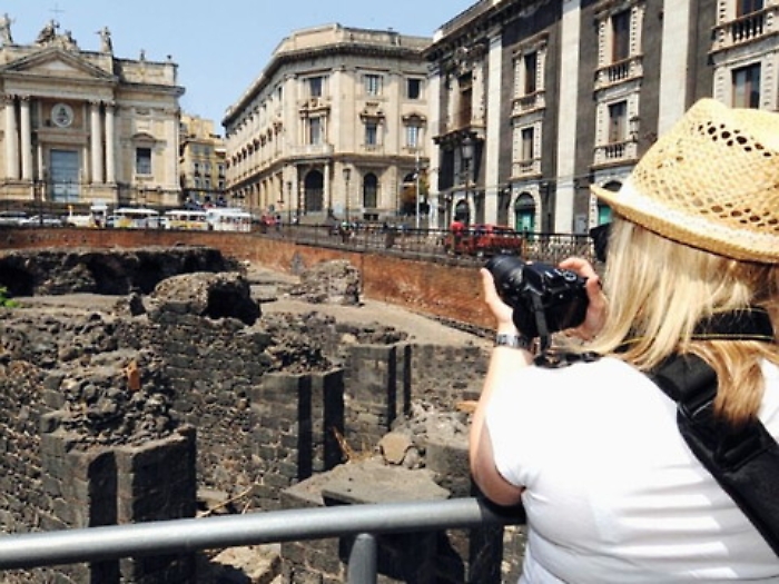 Catania e i turisti: ok alla ristorazione, bocciati servizi e i trasporti