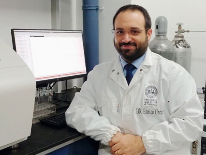 Un chimico brontese in viaggio nel tempo tra tre continenti