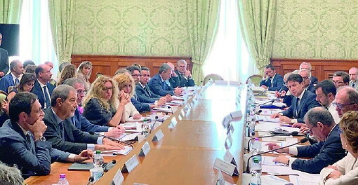 Autostrade in Sicilia, sul nuovo piano Toninelli prepara lo scherzo del Cas