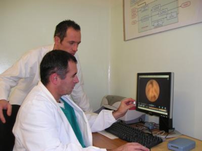 Sanit&agrave;: medici millennial, 84% passa pi&ugrave; di un'ora al giorno online