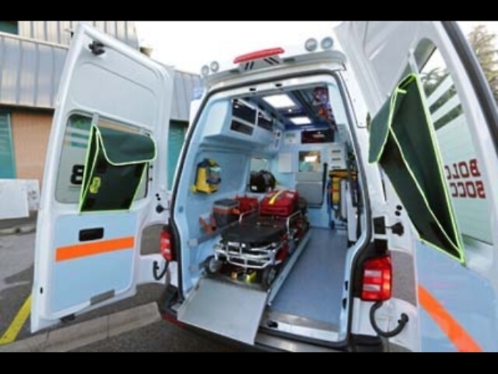 Auto si ribalta sulla Messina-Palermo: il bilancio è di un morto e 4 feriti