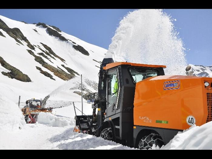 Valanga colle Gran San Bernardo,ricerche
