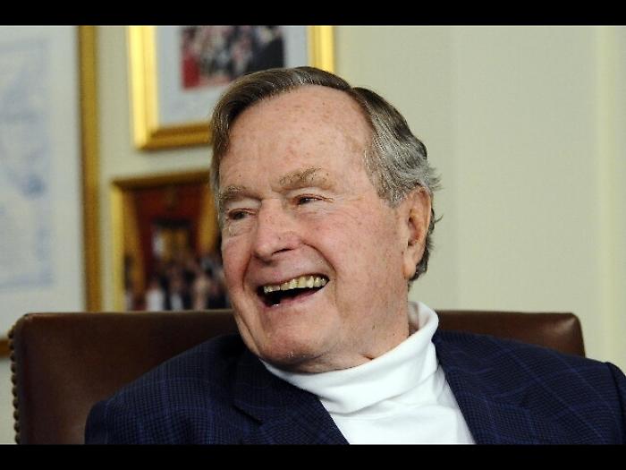 Bush padre, 'peccato aver perso parata'