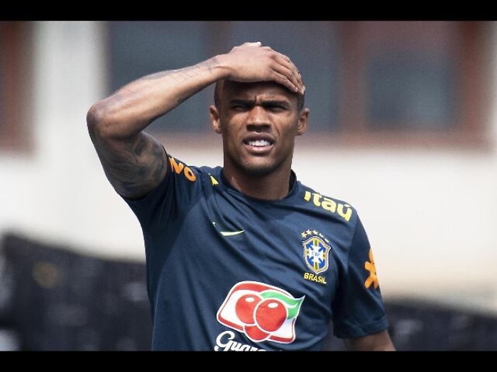Mondiali: Douglas Costa fermo 20 giorni