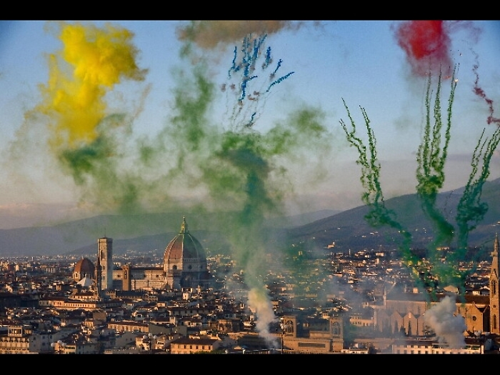 Fuochi di Cai Guo-Qiang su cielo Firenze