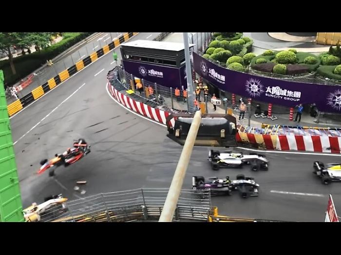 F3, 'frattura spinale' per Floersch