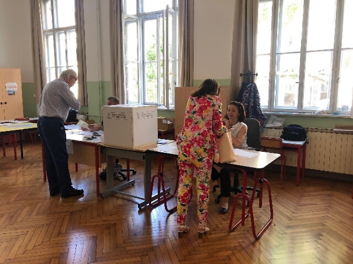 Regionali: alle 12 affluenza Fvg 18,07%