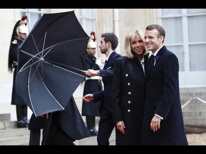 Premiere Dame per legge anti-sculacciate