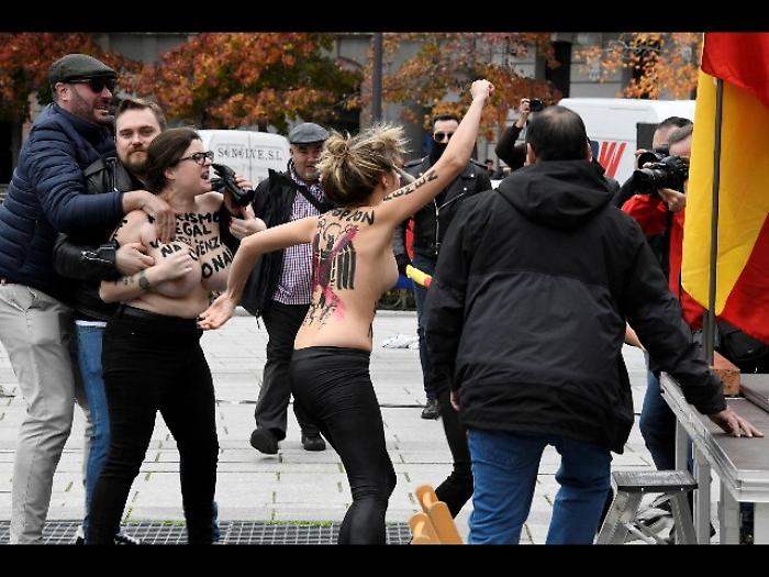 Madrid, protesta Femen contro Franco