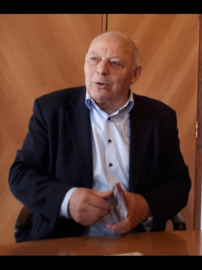 A rilento raccolta firme pro minoranze