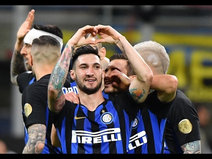 Inter: Agoume &egrave; a un passo
