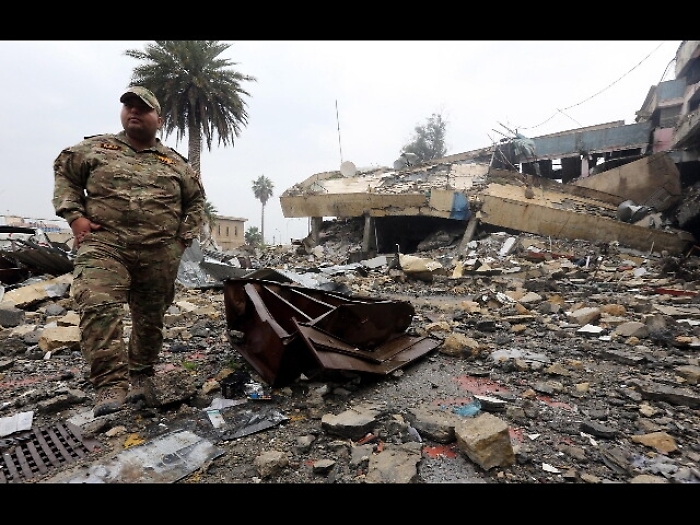 Donna kamikaze a mercato Iraq, 30 morti