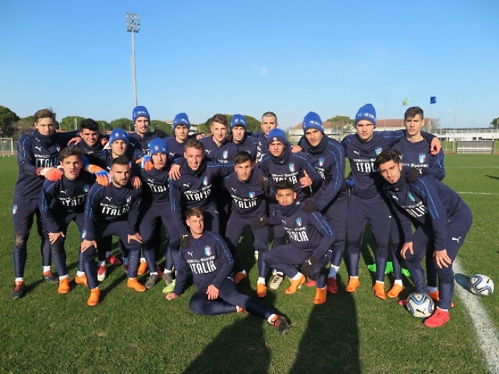 Calcio: Under19, esordio contro Grecia
