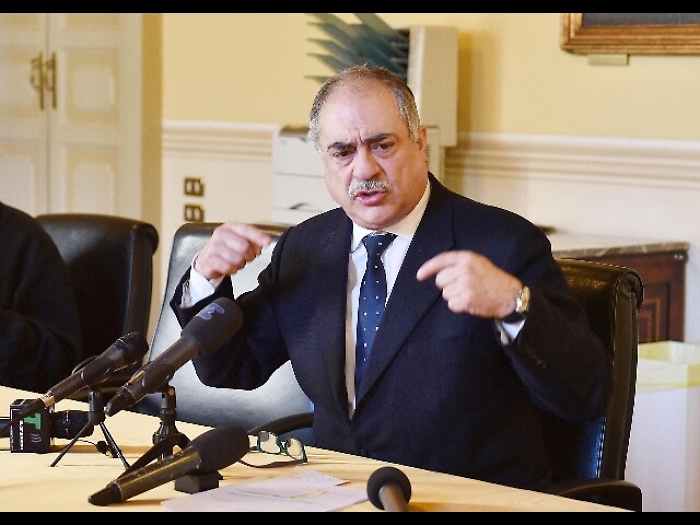 Sindaco Como denuncia Wikipedia