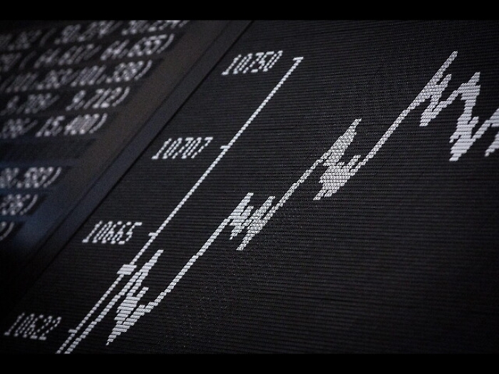 Spread Btp chiude in rialzo a 266 punti